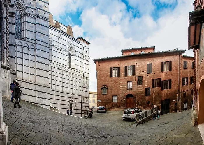 Palazzo Del Magnifico