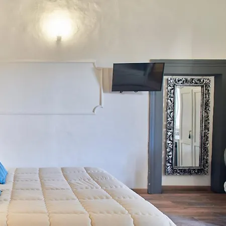 ベッド・アンド・ブレックファスト パラッツォ デル マニフィコ B＆b 3*