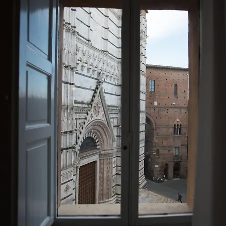 Palazzo Del Magnifico 3* Sienne