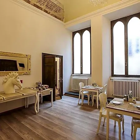 Palazzo Del Magnifico B&B