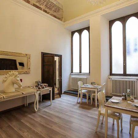 Bed & Breakfast Palazzo Del Magnifico B&B 3*