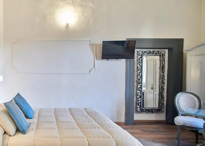 לינה וארוחת בוקר Palazzo Del Magnifico 3*