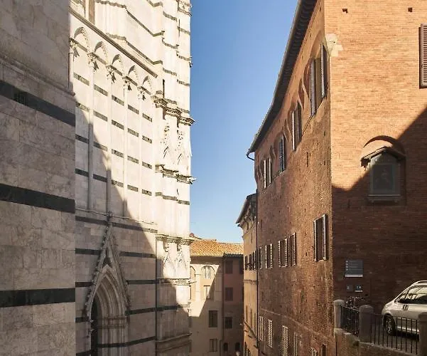 לינה וארוחת בוקר Palazzo Del Magnifico 3*