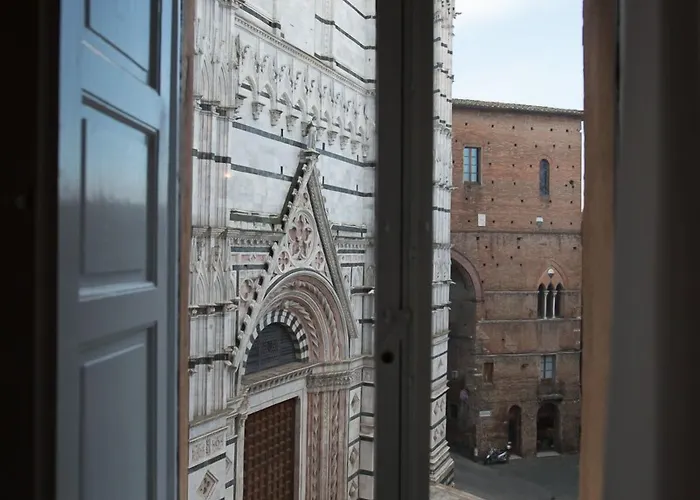 Palazzo Del Magnifico 3* סיינה