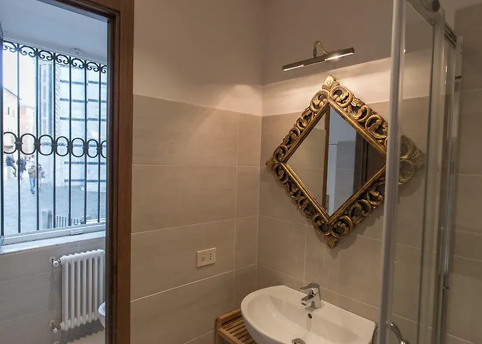 לינה וארוחת בוקר Palazzo Del Magnifico 3*